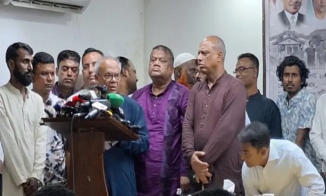 ‌‘ভারত আবারও শেখ হাসিনাকে ‘টুলস’ হিসেবে ব্যবহার করছে’