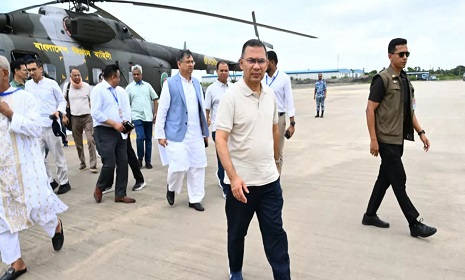 গভীর সমুদ্রবন্দর পরিদর্শনে মাতারবাড়িতে প্রধানমন্ত্রী