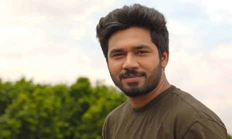 থাইল্যান্ডে  শুটিং করতে গিয়ে আহত অভিনেতা খায়রুল বাসার