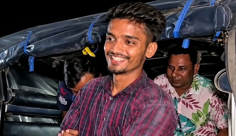 নিরাপত্তাকর্মী হত্যাকাণ্ডে ছেলেকে পুলিশে দিলেন বাবা