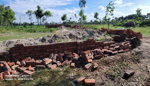ঠাকুরগাঁওয়ে পাট কর্মকর্তার নির্মাণাধীন বাড়ি ভাঙচুর