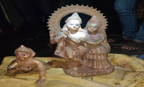 নগরকান্দায় মন্দিরে চুরি, পিতলের মূর্তি উদ্ধার, গ্রেপ্তার ৪