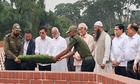 জাতীয় স্মৃতিসৌধে নবনিযুক্ত মন্ত্রী ও প্রতিমন্ত্রীদের শ্রদ্ধা