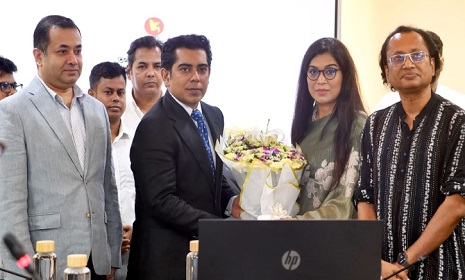 ‘জনগণের জানার অধিকার রয়েছে সরকার কী করছে’