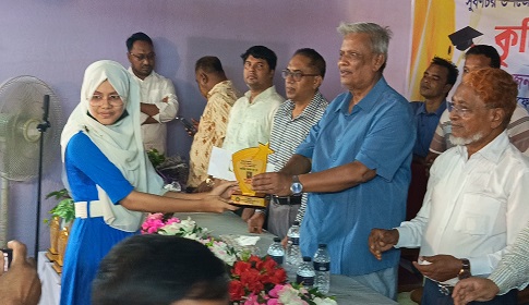 সুবর্ণচরে জিপিএ-৫ প্রাপ্ত শিক্ষার্থীদের সংবর্ধনা