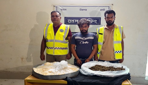 ঈশ্বরদীতে শনপাপড়ির ডালায় গাঁজা, যুবক গ্রেপ্তার