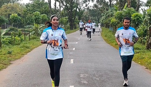 ঠাকুরগাঁওয়ে রাষ্ট্রপতিকে উৎসর্গ করে হাফ ম্যারাথন
