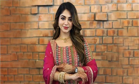 ‘আমার শরীর, আমার পোশাক—সিদ্ধান্ত নেওয়ার অধিকার আপনাদের নেই’