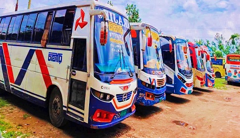 জামালপুর-ঢাকা রুটে বাস চলাচল বন্ধ, চালক-শ্রমিকের নিরাপত্তা দাবি