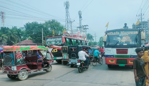 উচ্চ হর্নে অতিষ্ঠ আদমদীঘির মানুষ, নীরব এলাকা যেন কাগজেই