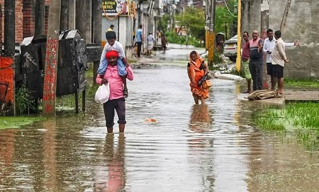 ভারতে বন্যা-ভূমিধসে ৫৬ জনের মৃত্যু