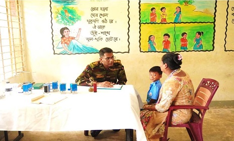 কাপ্তাইতে ১১ আর ই ব্যাটালিয়নের ফ্রি মেডিকেল ক্যাম্পেইন সম্পন্ন