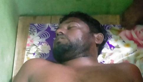 সাতক্ষীরার কুড়িকাহুনিয়া লঞ্চঘাটে বজ্রপাতে কাঠমিস্ত্রির মৃত্যু