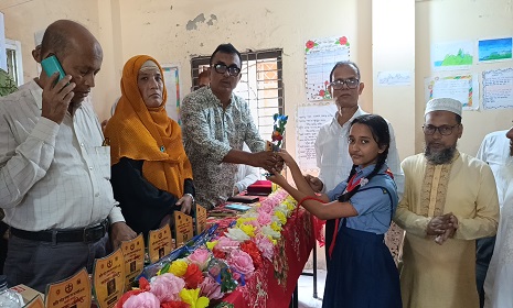 সুবর্ণচরে বৃত্তিপ্রাপ্ত শিক্ষার্থী ও ২ জন শিক্ষককে সংবর্ধনা