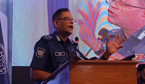 বিগত সরকার পাড়া-মহল্লায় মাদকের আখড়া তৈরি করেছিল: আইজিপি