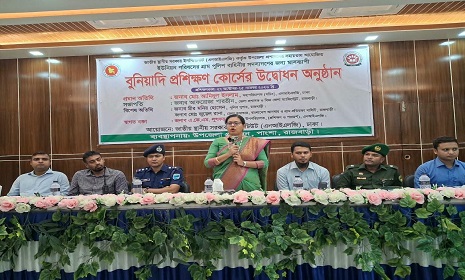  পাংশায় গ্রাম পুলিশ সদস্যদের মাসব্যাপী বুনিয়াদি প্রশিক্ষণ কোর্সের উদ্বোধন