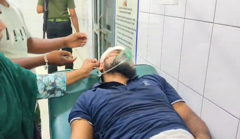 টুঙ্গিপাড়ায় জমি নিয়ে বিরোধে প্রবাসীকে কুপিয়ে জখম