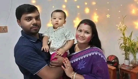 তীর্থস্থান থেকে ফেরার পথে প্রাণ গেল শিক্ষিকার, ট্রাকচাপায় স্বামী আহত