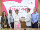 বইপড়া কর্মসূচিতে সাড়ে ৩৩ হাজার বই দিলো বিকাশ