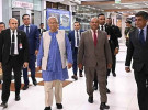 লন্ডনে পৌঁছেছেন প্রধান উপদেষ্টা