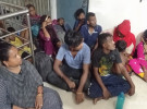 সাতক্ষীরার তলুইগাছা সীমান্তে ১৫ জন বাংলাদেশীকে বিজিবির কাছে হস্তান্তর 