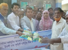 বাগেরহাটে কৃষকদের মাঝে বিনামূল্যে বীজ ও সার বিতরণ 