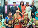 বরিশালের অদম্য নারীরা পেল সম্মাননা