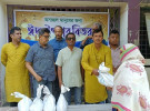 মাগুরায় অস্বচ্ছলদের মাঝে ঈদ সামগ্রী বিতরণ 