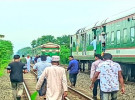 মধুমতি এক্সপ্রেসের সংযোগ হুক ছিঁড়ে বিচ্ছিন্ন ৪ বগি, ইঞ্জিনসহ চলে যায় ট্রেন
