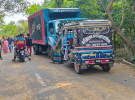 টুঙ্গিপাড়ায় মোটরসাইকেল-কাভার্ডভ্যান মুখোমুখি সংঘর্ষে নারী নিহত