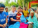 জামালপুরে দুস্থ পরিবারের মধ্যে ঈদ সামগ্রী বিতরণ