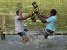 চাটমোহরে মজার খেলা নিয়ে কৃষক ঈদ আনন্দ