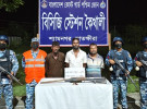সুন্দরবনের কুখ্যাত ডাকাত জোনাব বাহিনীর তিন সদস্য অস্ত্র ও গোলাবারুদসহ আটক