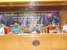 শিক্ষার্থীদের সথে বিজ্ঞানবিষয়ক সংলাপে জেলা প্রশাসক 