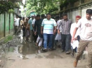 গোপালগঞ্জ পৌরসভার জলাবদ্ধ ও ক্ষতিগ্রস্ত সড়ক পরিদর্শন করলেন এমপি বাবর
