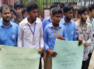 পরীক্ষা শেষে শিক্ষামন্ত্রীর পদত্যাগের দাবিতে এইচএসসি পরীক্ষার্থীদের মিছিল  