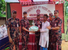 ভারী বর্ষণে ক্ষতিগ্রস্তদের মাঝে সাতক্ষীরা ৩৩ বিজিবির ত্রাণ বিতরণ