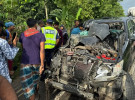 কালুখালীতে ট্রাক-প্রাইভেটকার সংঘর্ষে কৃষি কর্মকর্তাসহ আহত ৬