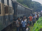 ট্রেনের ৪ বগি লাইনচ্যুত, ঢাকা-ময়মনসিংহ রেল যোগাযোগ বন্ধ
