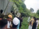 ফরিদপুরে জুমার নামাজ শেষে নারীর বাড়ি ভাঙচুর, জেলা ছাড়তে আল্টিমেটাম