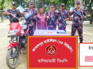 সীমান্ত এলাকা থেকে ৪৭০টি ইয়াবা উদ্ধার, চোরাকারবারি আটক