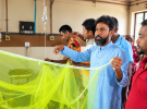 ডেঙ্গু রোগীদের মশারি দিলেন মেয়রপ্রার্থী সোহেল রানা