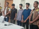 গ্রাহকদের একাধিকবার আঙ্গুলের ছাপ নিয়ে সিমকার্ড তুলে অপরাধীদের কাছে বিক্রি, তিন যুবক গ্রেপ্তার