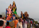 প্রতিমা বিসর্জন ইছামতি নদীতে, হলো না দুই বাংলার মিলনমেলা