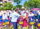 ৫৪৮ ছাত্রীর হাতে বাইসাইকেল দিলেন প্রতিমন্ত্রী মীর শাহে আলম 