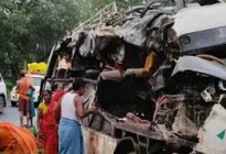 ভারতে বাস-ট্রাকের সংঘর্ষে ১৮ তীর্থযাত্রী নিহত