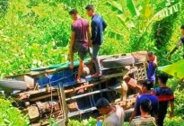 সাজেকে চাঁদের গাড়ি খাদে পড়ে খুবি ছাত্রী নিহত, আহত ১২
