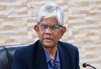 ‘জিনিসপত্রের দাম নিয়ন্ত্রণে প্রয়োজন রাজনৈতিক সরকার’