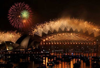 বিশ্বজুড়ে খ্রিস্টীয় বর্ষবরণ উৎসব