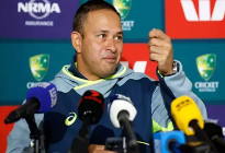 বর্ণবাদের বিভীষিকা তুলে ধরে বিদায় বললেন উসমান খাজা